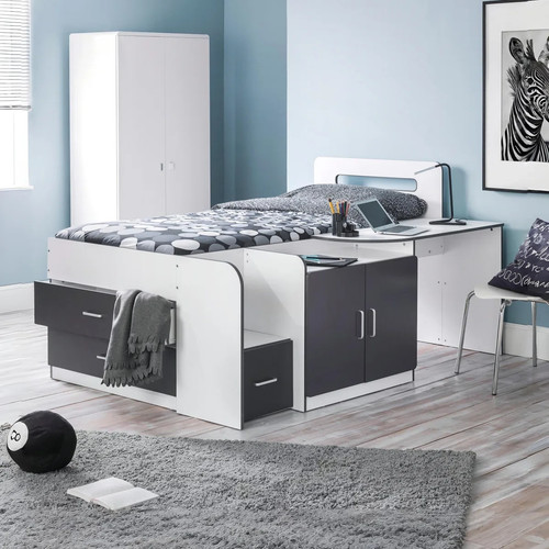 Mid sleeper cabin - cabin, w/desk